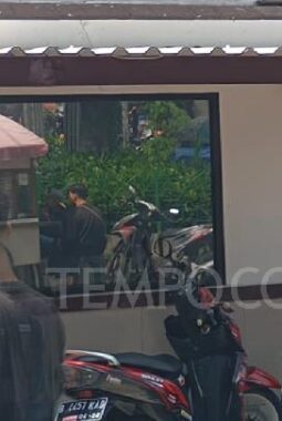 Rumah Jampidsus Dijaga Ketat Prajurit TNI: Kostrad dan Marinir Dikerahkan, Ada Apa?