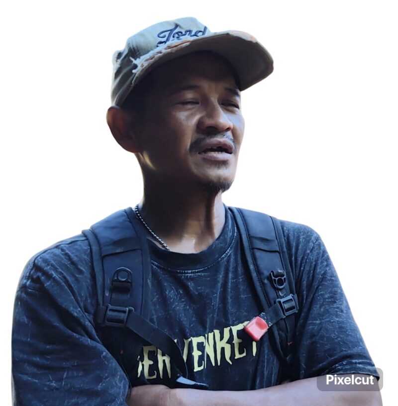 Padri, warga desa Linggang Tutung Kecamatan Linggang Bigung Kabupaten Kutai Barat, gajih mereka tak dibayar Anton, pelaku Penambangan emas tanpa izin (PETI) di Tutung.