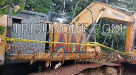 Keterangan foto: 5 Unit Excavator berhasil di segel Tim Polda Kalimantan Timur, Kamis (11/09/2025) malam