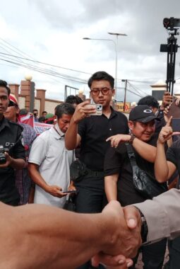 Diguncang Aksi Massa, Kapolres dan Kasat Narkoba Kutai Barat Didemo: Publik Desak Gelar Perkara Ulang hingga Evaluasi Total Kinerja Penegak Hukum