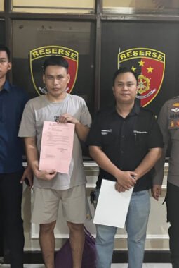 Tak Terbukti Sengaja Kuasai Senjata Api Rakitan, Tim Advokat: Terimakasih Majelis Hakim, Jonli Divonis Bebas Pengadilan Negeri Kutai Barat